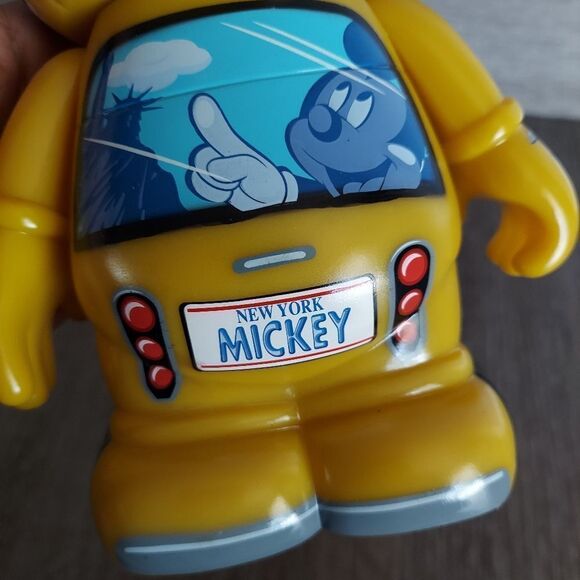 Disney vinylmation 9" Figure - New York - Hey Taxi - Picture 6 of 6